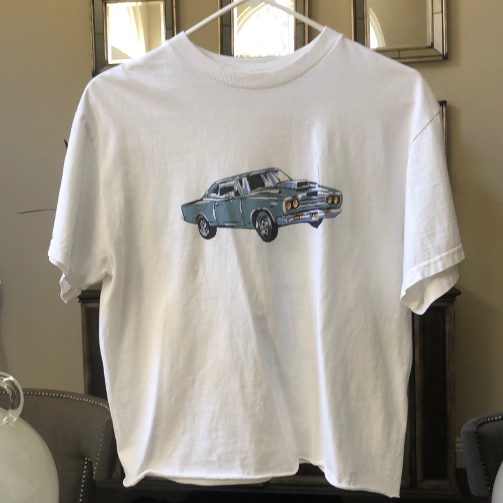 Brandy Melville Graphic Cropped Tee